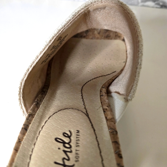 LifeStride Laguna • Size 10 Heels Cream Daisy Cork Heel Mules Opentoe Slides - Picture 8 of 9